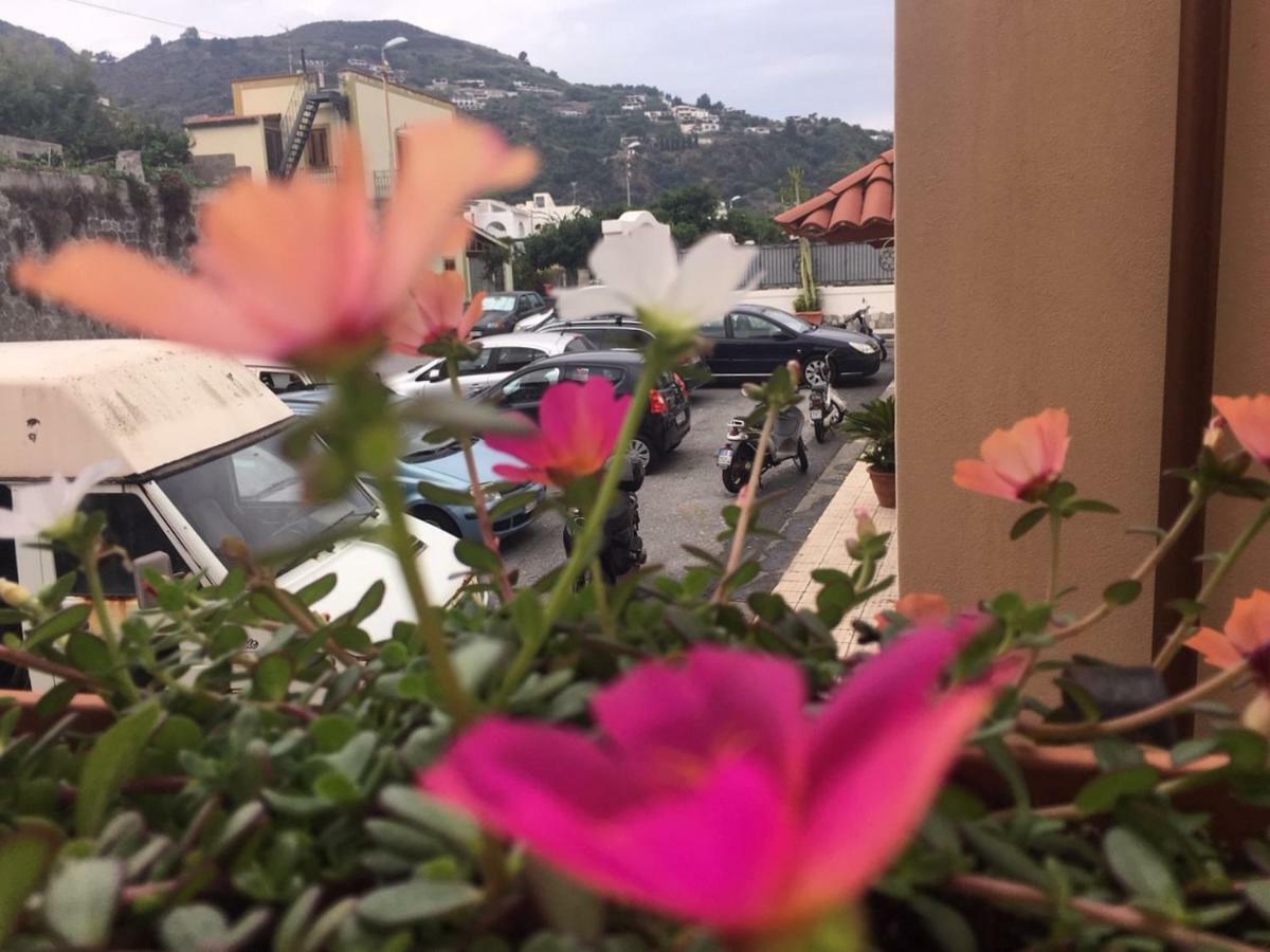 Casa Mafalda B&B 리파리 외부 사진